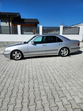 Mercedes-Benz E 320, снимка 4