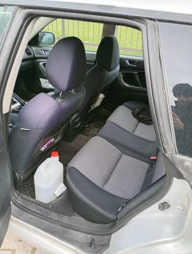 Subaru Legacy 2.5 165hp Manuel transmission, снимка 3