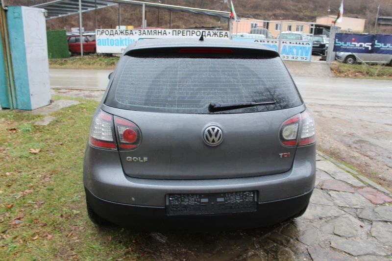 VW Golf 1.9TDI 90кс, снимка 6 - Автомобили и джипове - 47403422