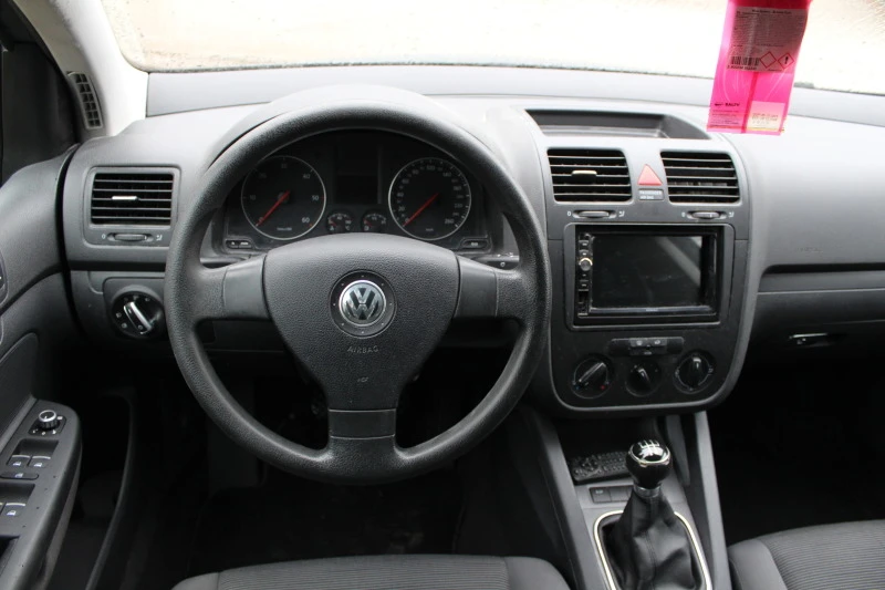 VW Golf 1.9TDI 90кс, снимка 14 - Автомобили и джипове - 47403422