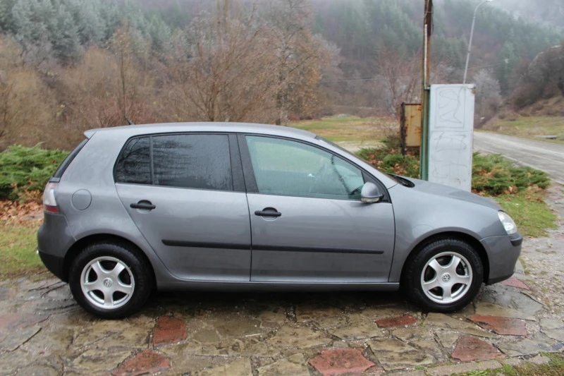 VW Golf 1.9TDI 90кс, снимка 4 - Автомобили и джипове - 47403422