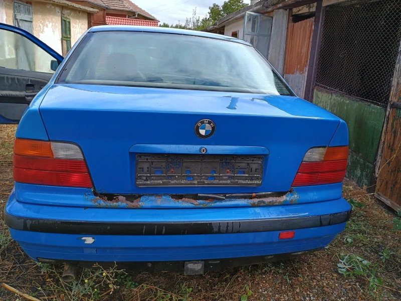 BMW 318, снимка 4 - Автомобили и джипове - 47649242