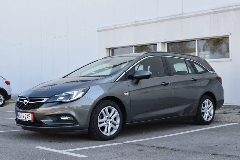 Opel Astra 1.6 CDTI , снимка 2 - Автомобили и джипове - 47329459