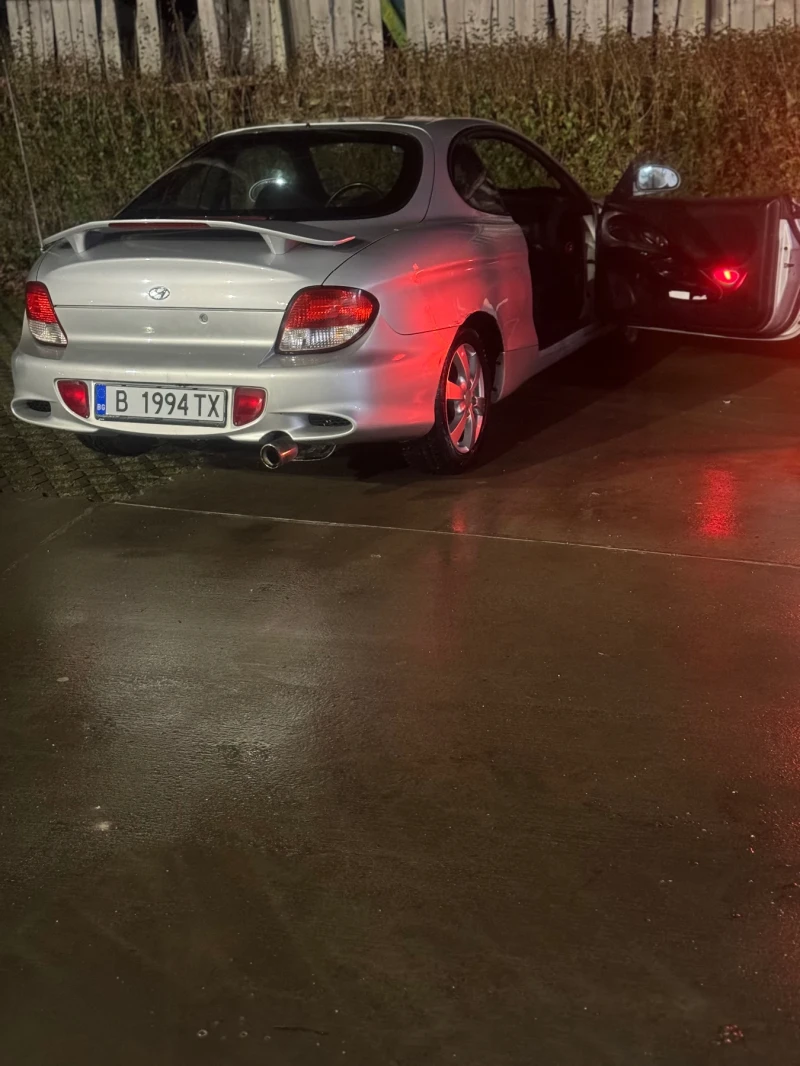 Hyundai Coupe 2.0 Бензин, снимка 1 - Автомобили и джипове - 48892659