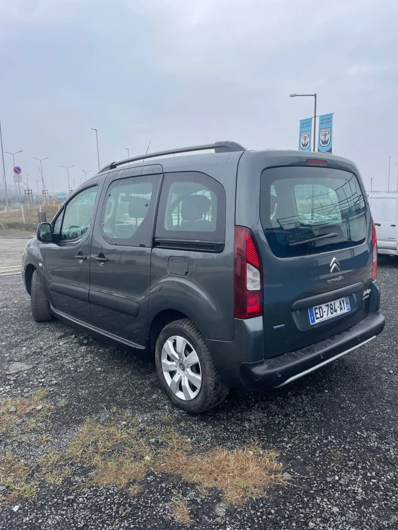 Citroen Berlingo 1.6 Blue HDI Multispace, снимка 3 - Автомобили и джипове - 49525301