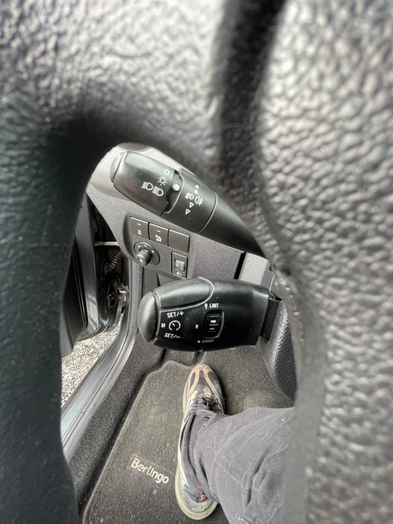 Citroen Berlingo 1.6 Blue HDI Multispace, снимка 15 - Автомобили и джипове - 49525301