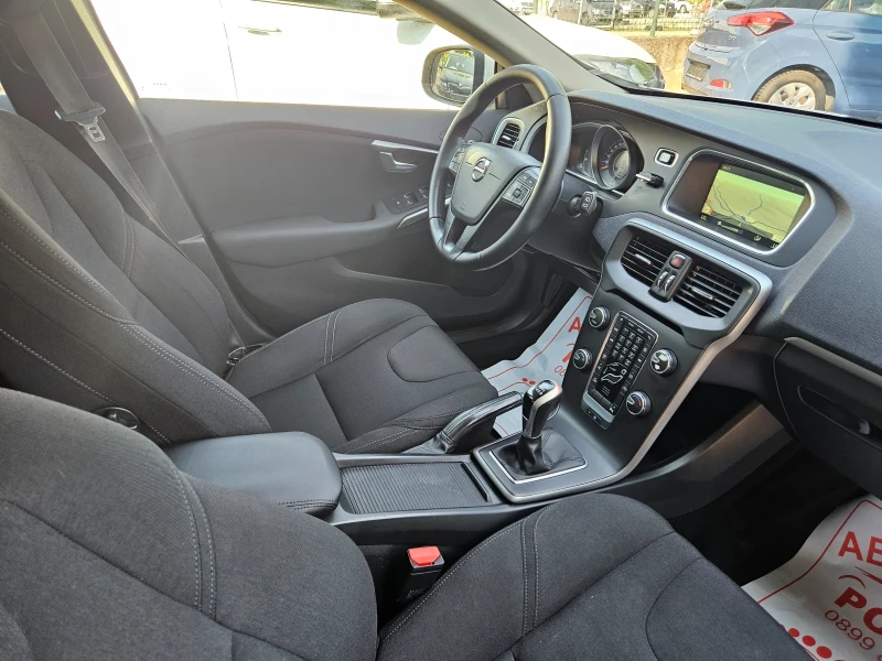 Volvo V40 2, 0 D, снимка 10 - Автомобили и джипове - 51119887