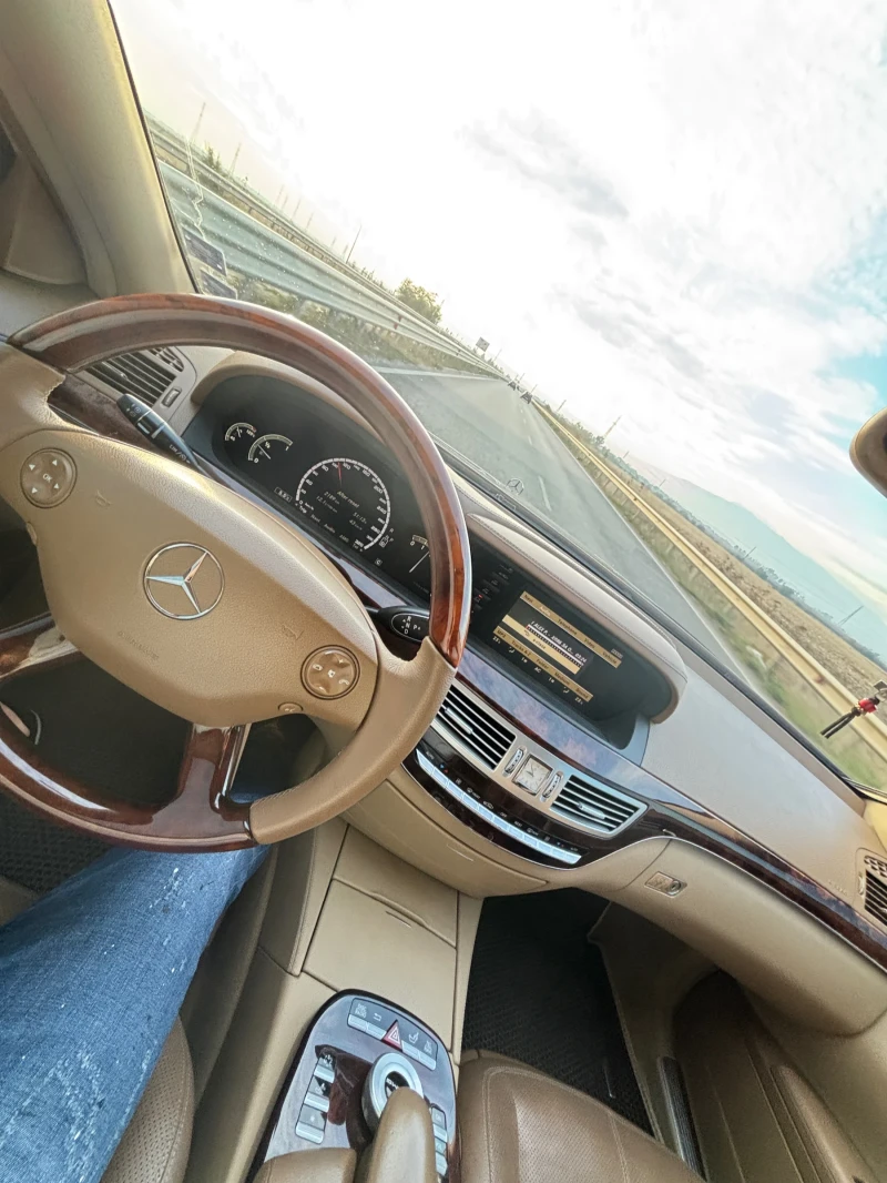 Mercedes-Benz S 320 ТОП СЪСТОЯНИЕ !!! Оригинален Facelift пакет !!, снимка 16 - Автомобили и джипове - 52658231