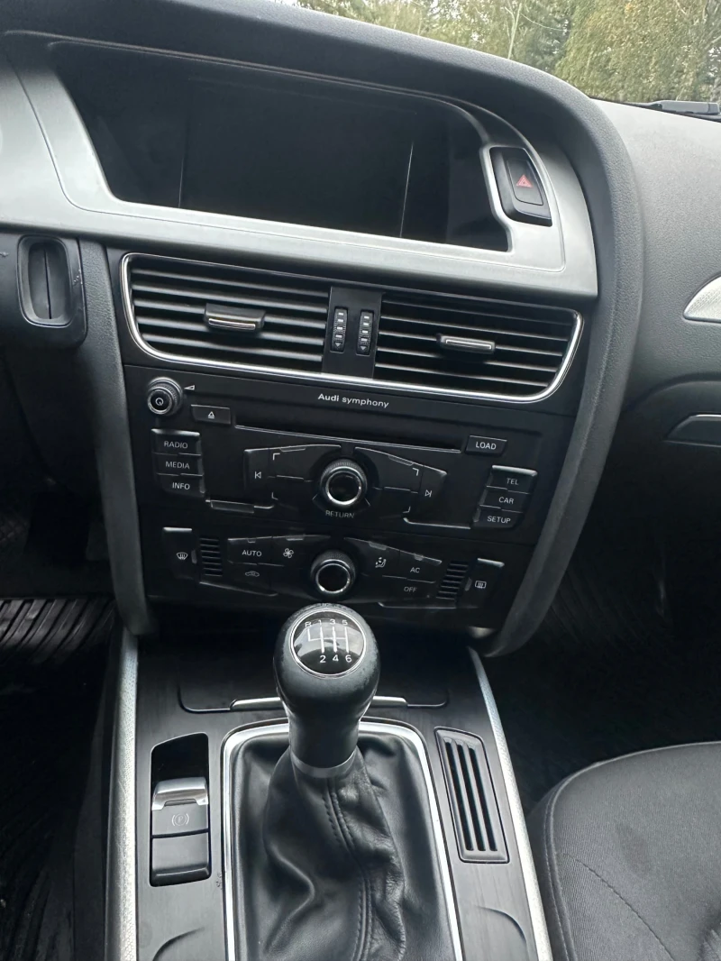 Audi A4 AVANT, снимка 9 - Автомобили и джипове - 52203546