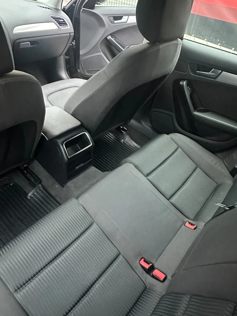 Audi A4 AVANT, снимка 11 - Автомобили и джипове - 52203546