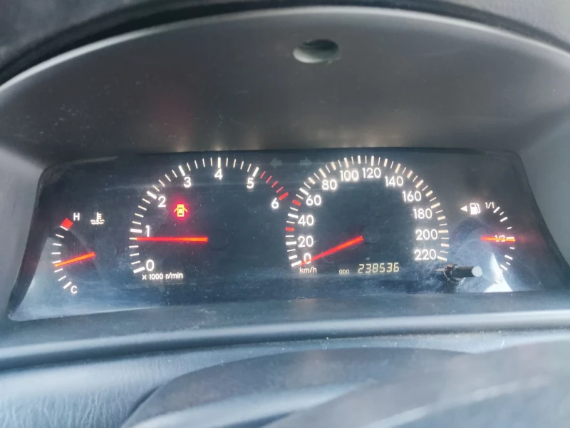 Toyota Corolla, снимка 10 - Автомобили и джипове - 52265588