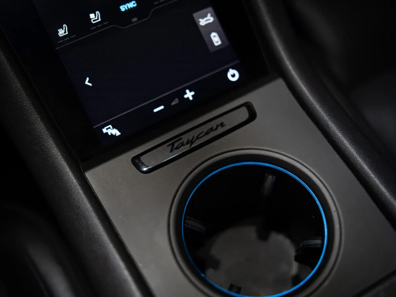 Porsche Taycan 4S* PARK ASSIST* ОБДУХВАНЕ* КАМЕРА* ПАНОРАМА* BOSE, снимка 17 - Автомобили и джипове - 52936613