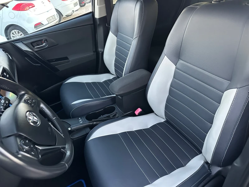 Toyota Auris FACE EURO 6, снимка 9 - Автомобили и джипове - 52768004