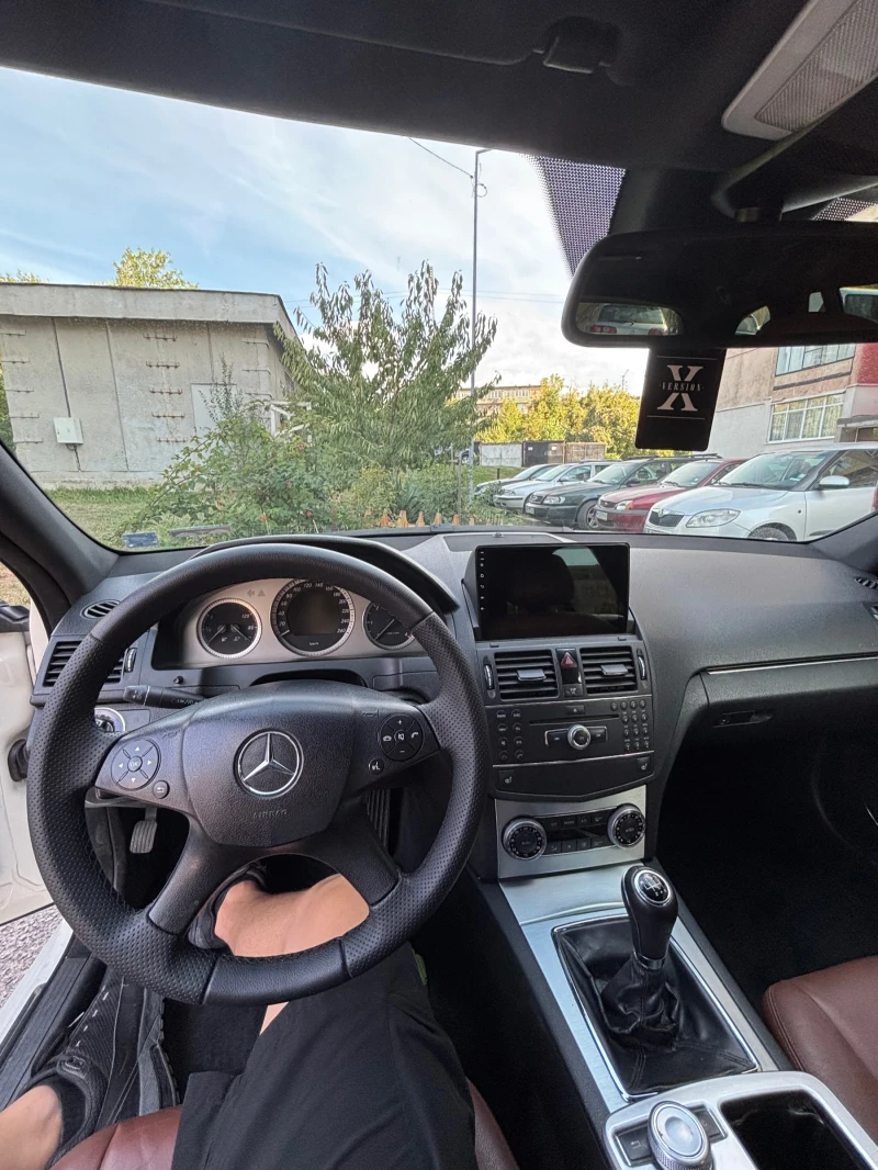 Mercedes-Benz C 220, снимка 14 - Автомобили и джипове - 52940114