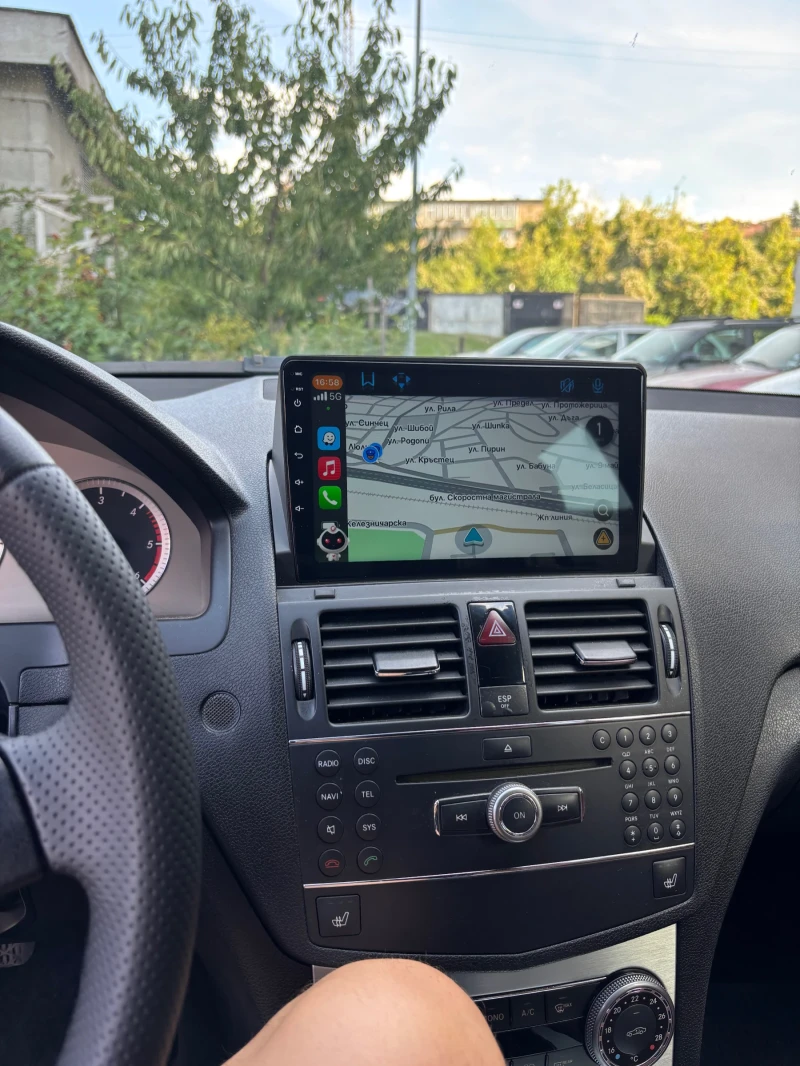 Mercedes-Benz C 220, снимка 13 - Автомобили и джипове - 52940114