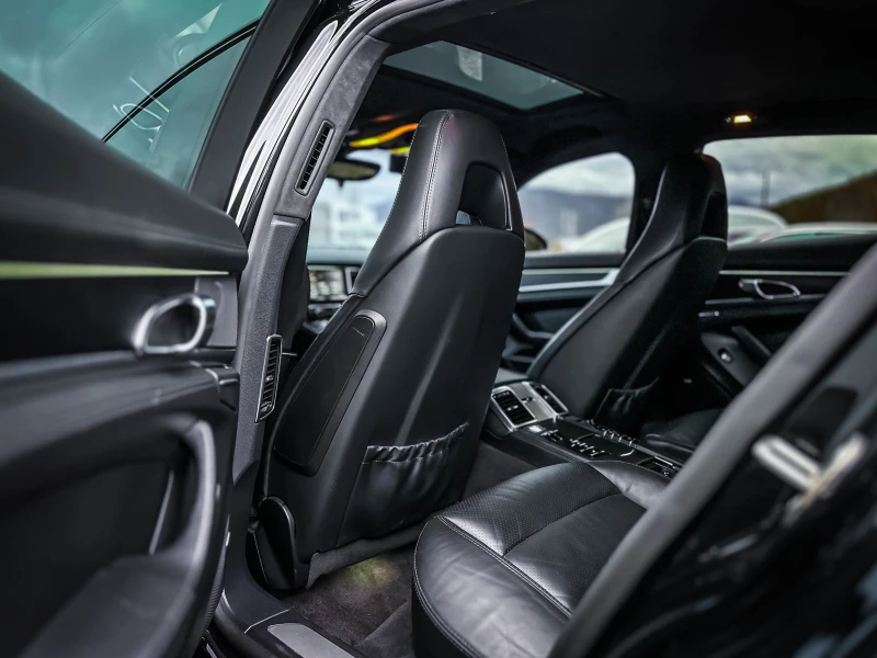 Porsche Panamera GTS WALD BODYKIT* CARPLAY* SPORTCHRONO, снимка 12 - Автомобили и джипове - 53442317