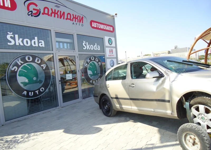 Skoda Octavia 1.9TDI 105 1.6 I, снимка 4 - Автомобили и джипове - 4020514