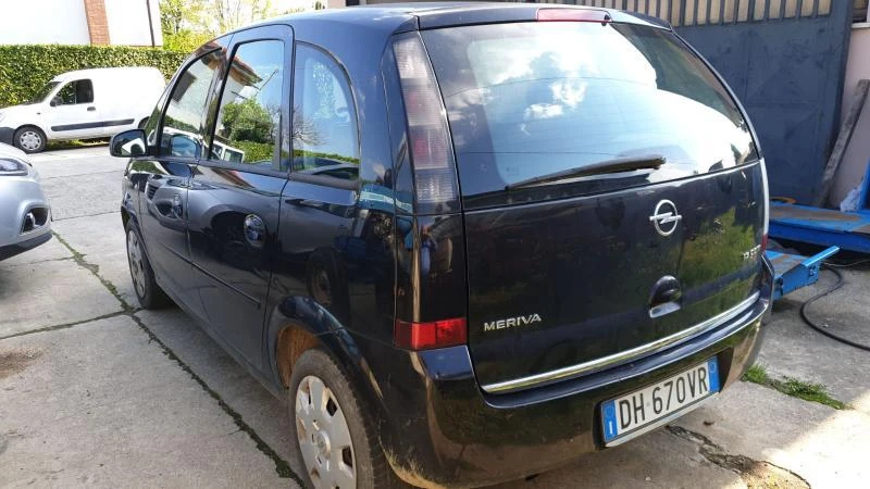 Opel Meriva 1.3cdti, снимка 3 - Автомобили и джипове - 27437088