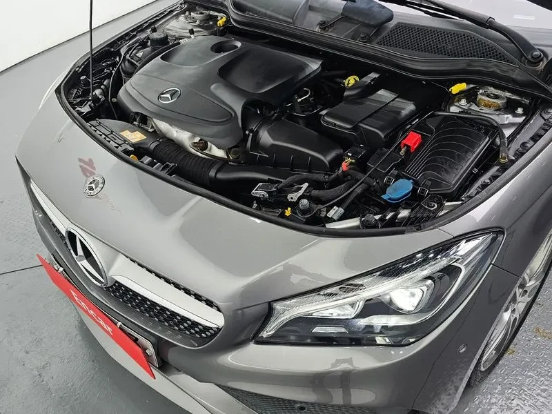 Mercedes-Benz CLA 220 Amg Line, снимка 6 - Автомобили и джипове - 55349348