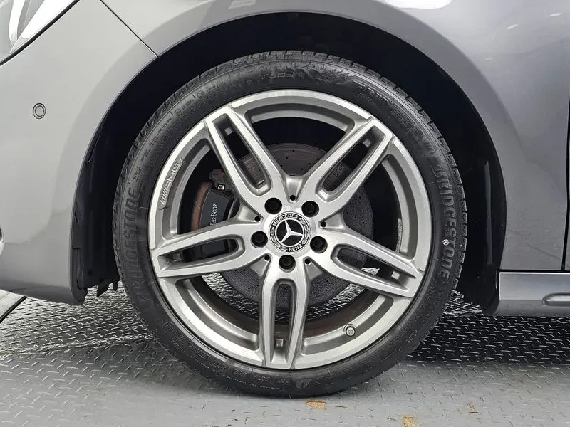 Mercedes-Benz CLA 220 Amg Line, снимка 5 - Автомобили и джипове - 55349348