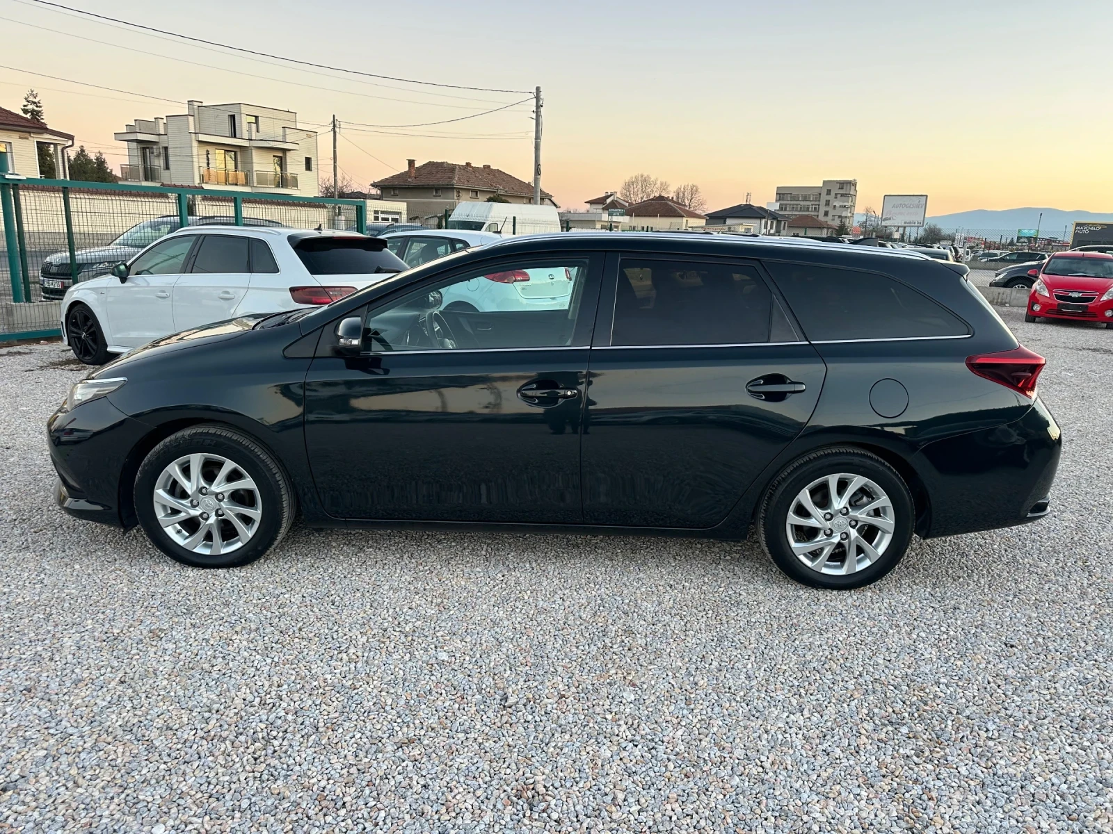 Toyota Auris FACE EURO 6 - изображение 3