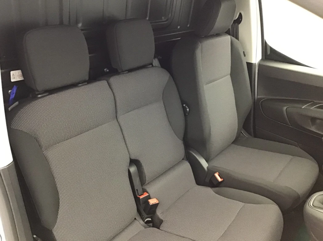 Citroen Berlingo 1, 5 D - изображение 5