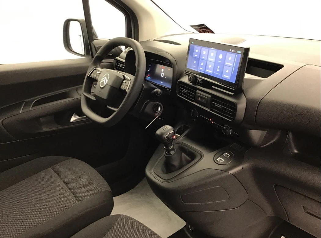 Citroen Berlingo 1, 5 D - изображение 4