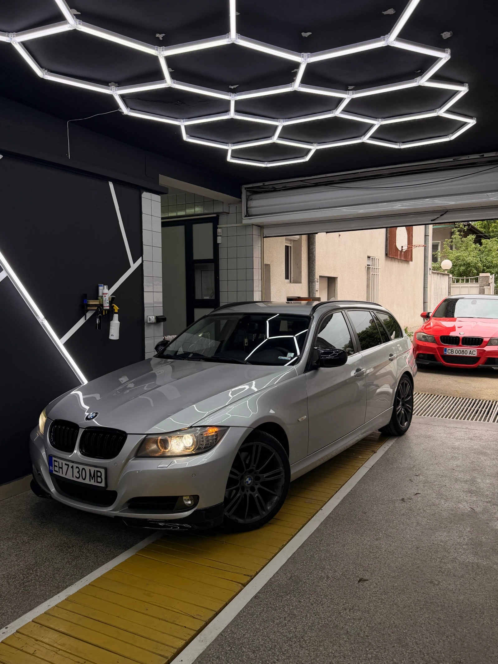 BMW 320