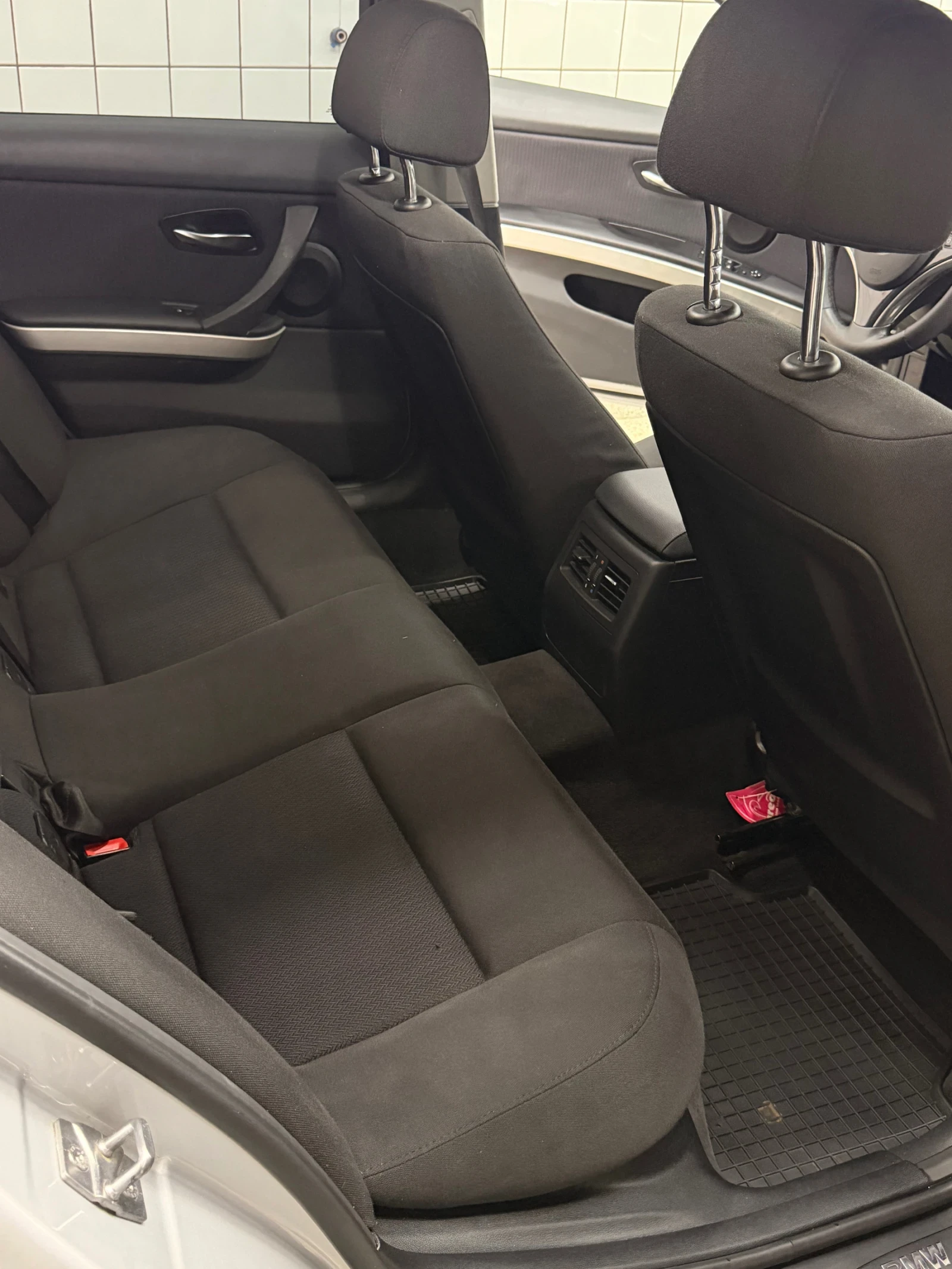 BMW 320, снимка 5 - Автомобили и джипове - 54575022