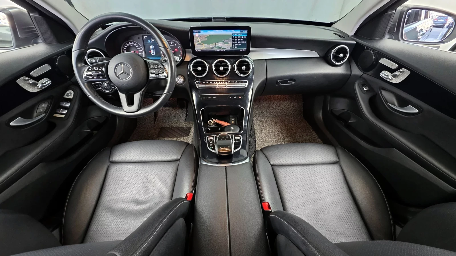Mercedes-Benz C 200 2.0 Distronic, Подгрев, Navi, Памет на седалките, снимка 8 - Автомобили и джипове - 54924972