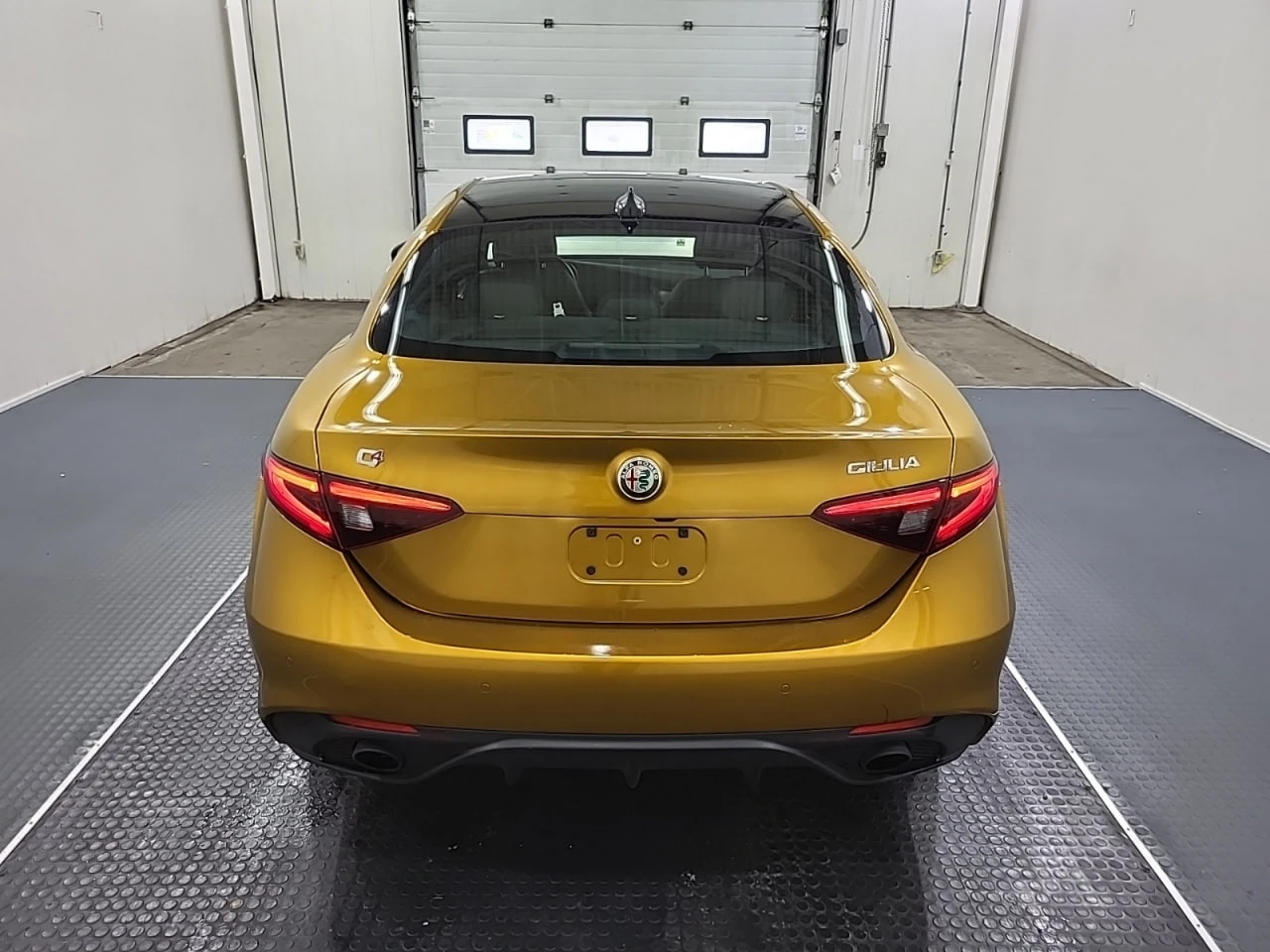 Alfa Romeo Giulia VELOCE, снимка 11 - Автомобили и джипове - 55118587