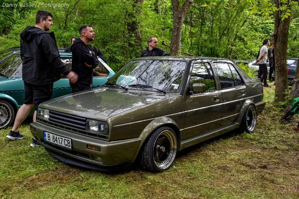 VW Jetta 2.8 VR6, снимка 2 - Автомобили и джипове - 55397752
