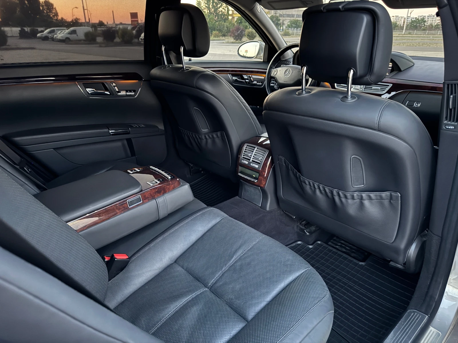 Mercedes-Benz S 500 L, снимка 10 - Автомобили и джипове - 55533583