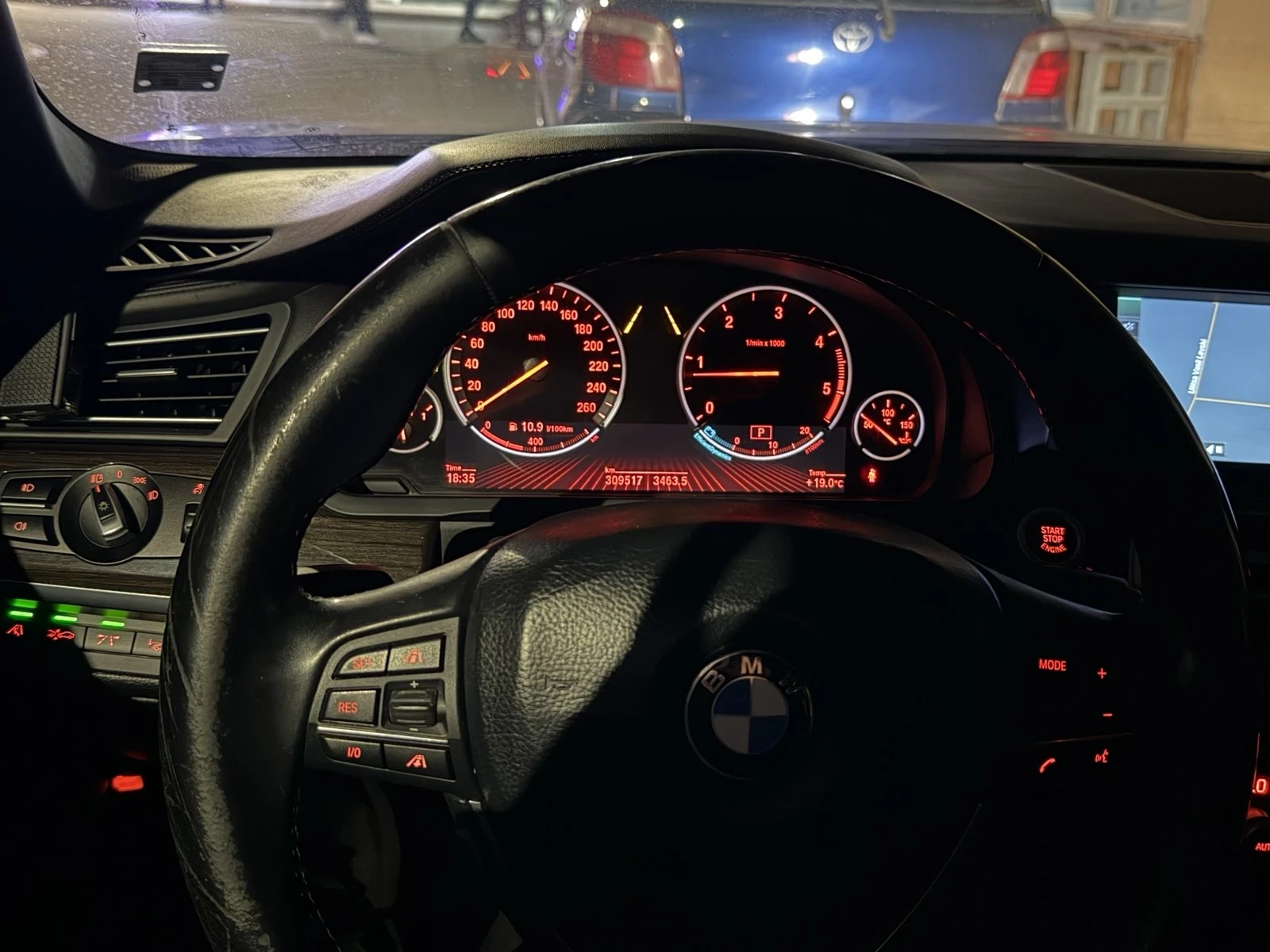 BMW 730 F02, снимка 10 - Автомобили и джипове - 56415933