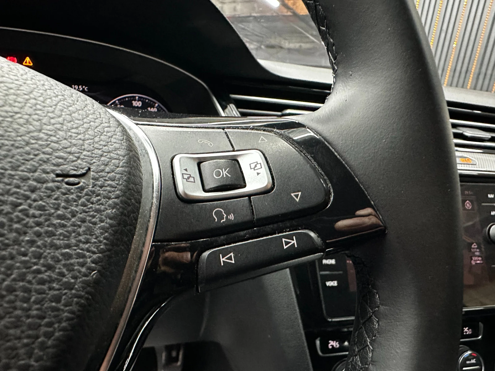 VW Alltrack 239кс/4Motion/LED/Digital, снимка 16 - Автомобили и джипове - 56504792