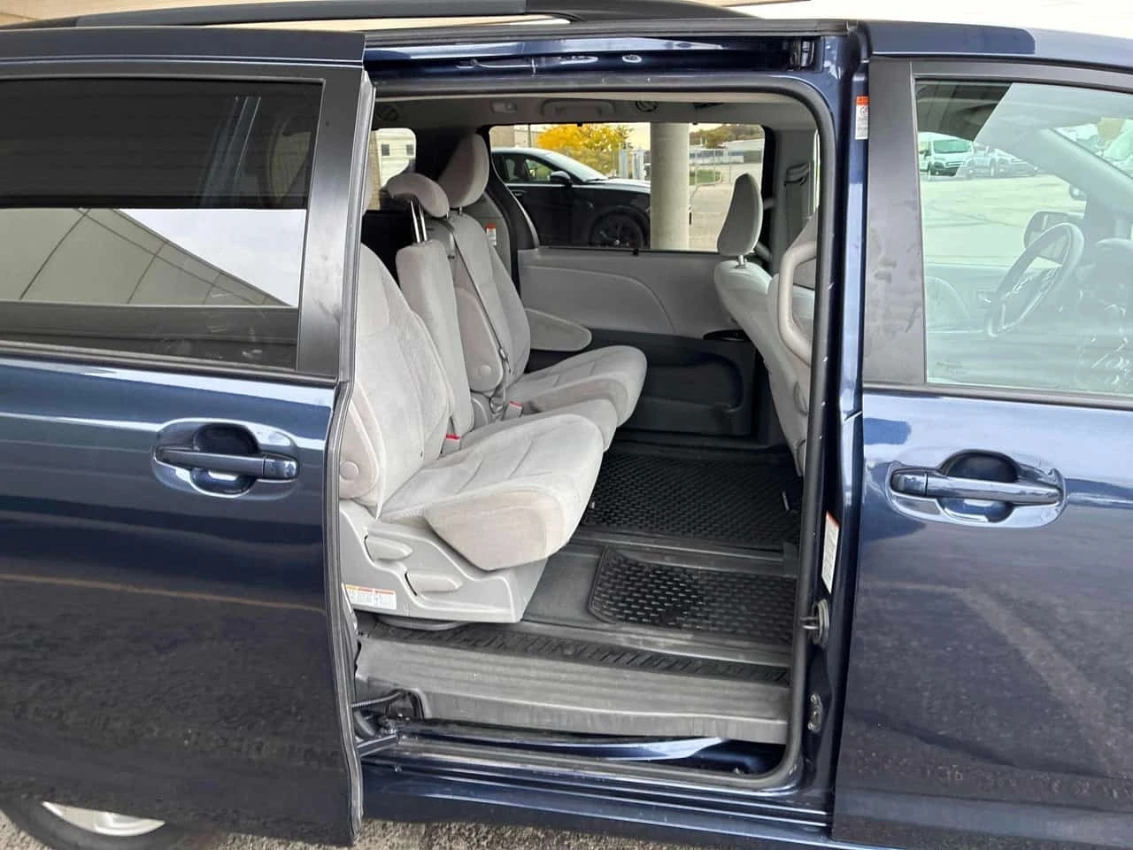 Toyota Sienna * LE* ���������� ��� ������������ ������*  | Mobile.bg � ����������� 11