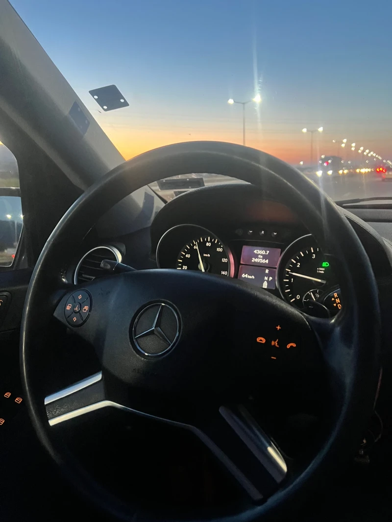 Mercedes-Benz GL 500 FACELIFT С ГАЗОВА УРЕДБА , снимка 17 - Автомобили и джипове - 47598499