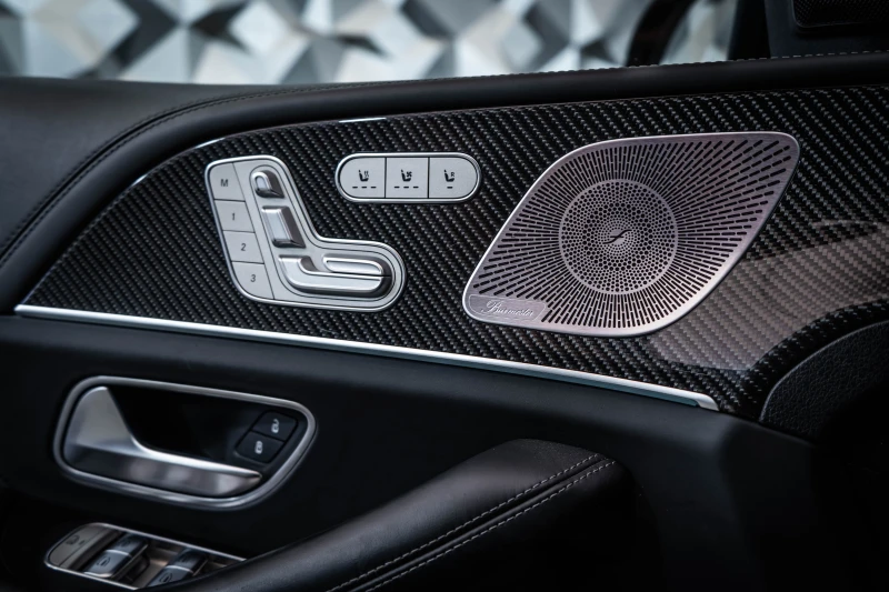 Mercedes-Benz GLE 53 4MATIC AMG 4M+ * Burmester* Carbon* NightPack* Pano* LED*, снимка 10 - Автомобили и джипове - 51692610