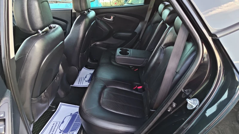 Hyundai IX35 2.0i163 пано/нави, снимка 14 - Автомобили и джипове - 52120282