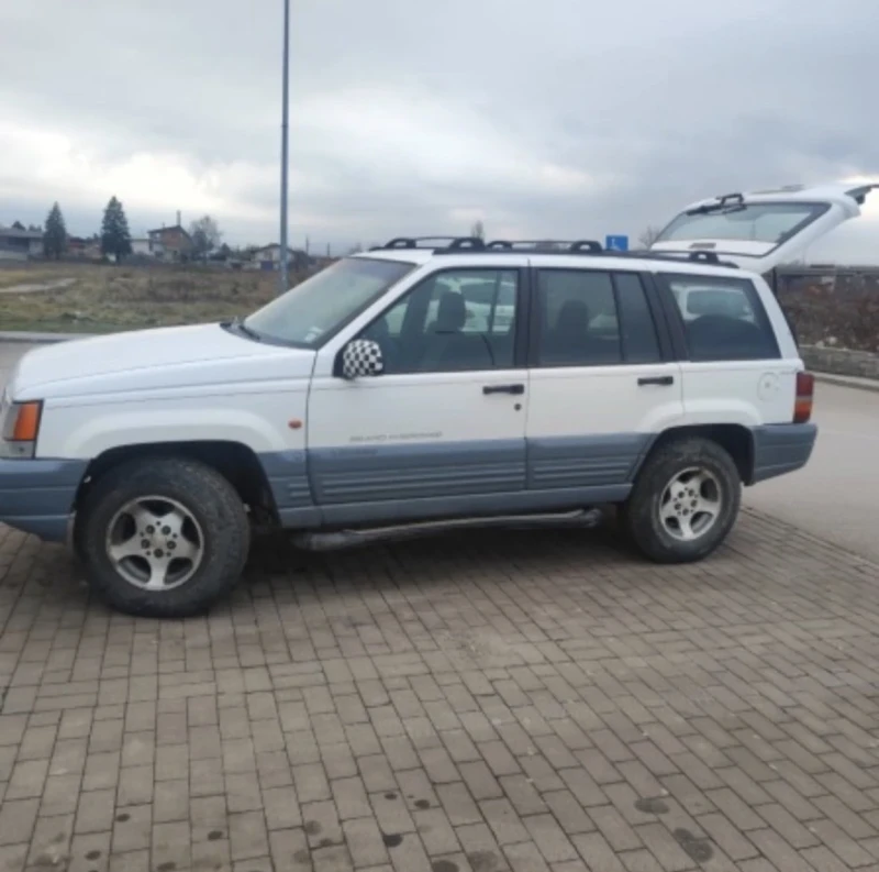 Jeep Grand cherokee, снимка 2 - Автомобили и джипове - 52464000