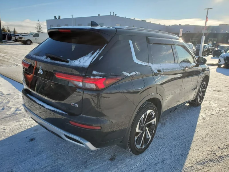 Mitsubishi Outlander GT Premium PANO* 360CAM* ПОДГРЕВ* BLINDSPOT* , снимка 6 - Автомобили и джипове - 52749175