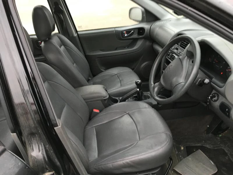 Hyundai Santa fe 2.0crdi НА ЧАСТИ, снимка 9 - Автомобили и джипове - 17396007