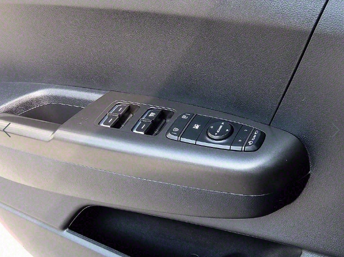 Kia Sportage 2.0 CRDI / АВТОМАТИК / СЕРВИЗНА ИСТОРИЯ !!!, снимка 15 - Автомобили и джипове - 53382695