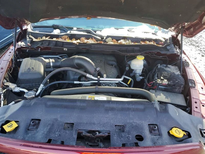 Dodge RAM 1500  ST| AWD| 5.7L V8, снимка 11 - Автомобили и джипове - 53990150