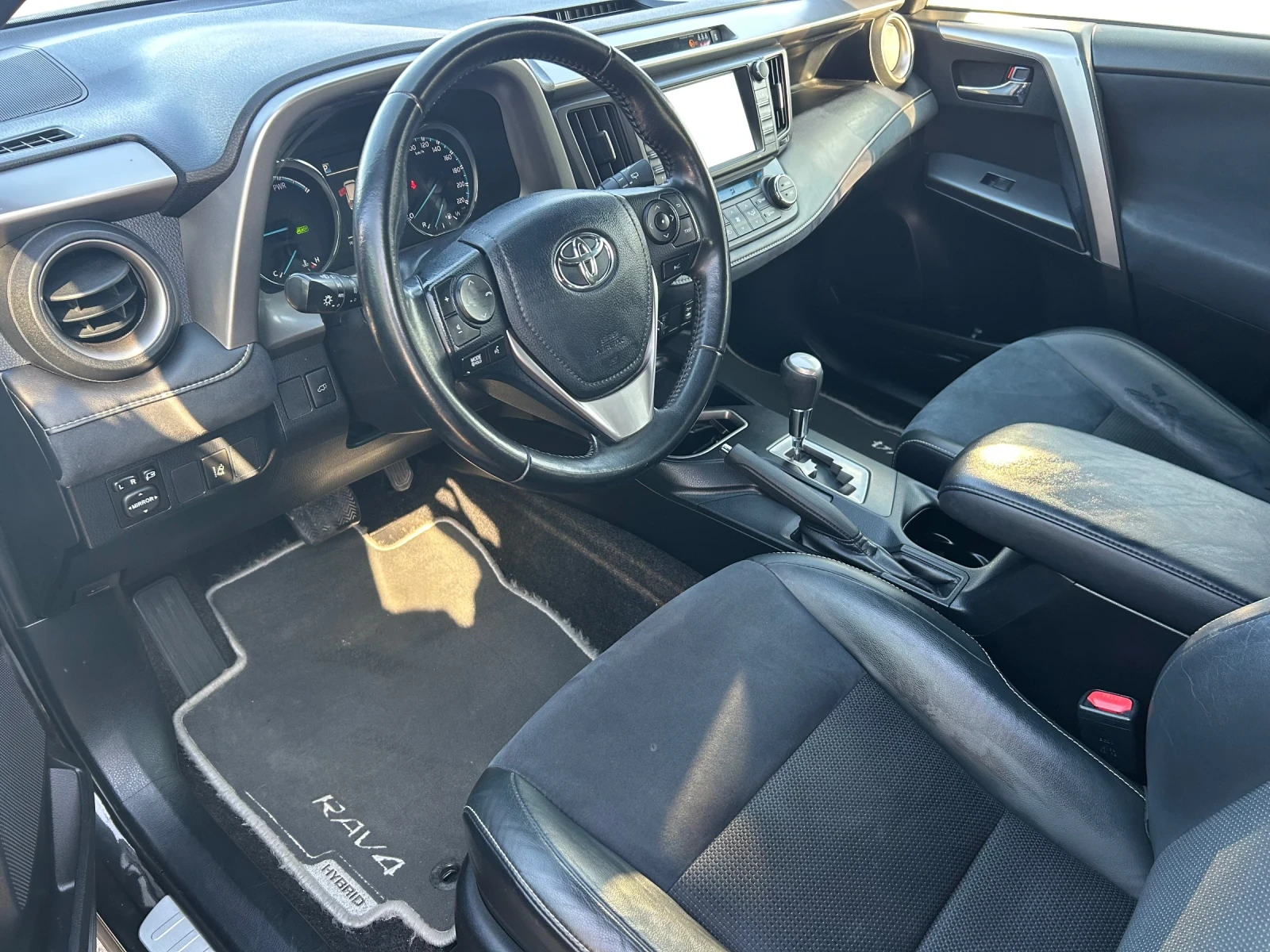 Toyota Rav4 Toyota-Rav4-2.5Hybrid-155kc-Avtomat  - изображение 9