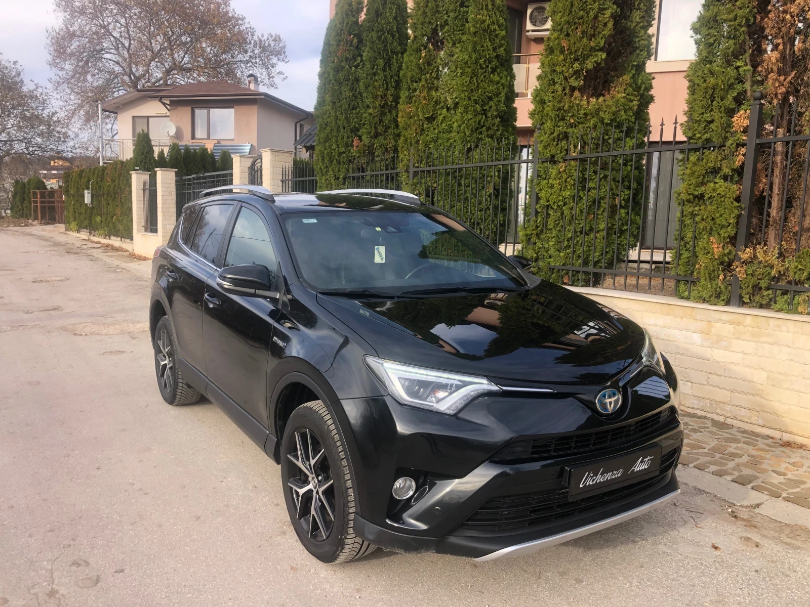 Toyota Rav4 Toyota-Rav4-2.5Hybrid-155kc-Avtomat  - изображение 2