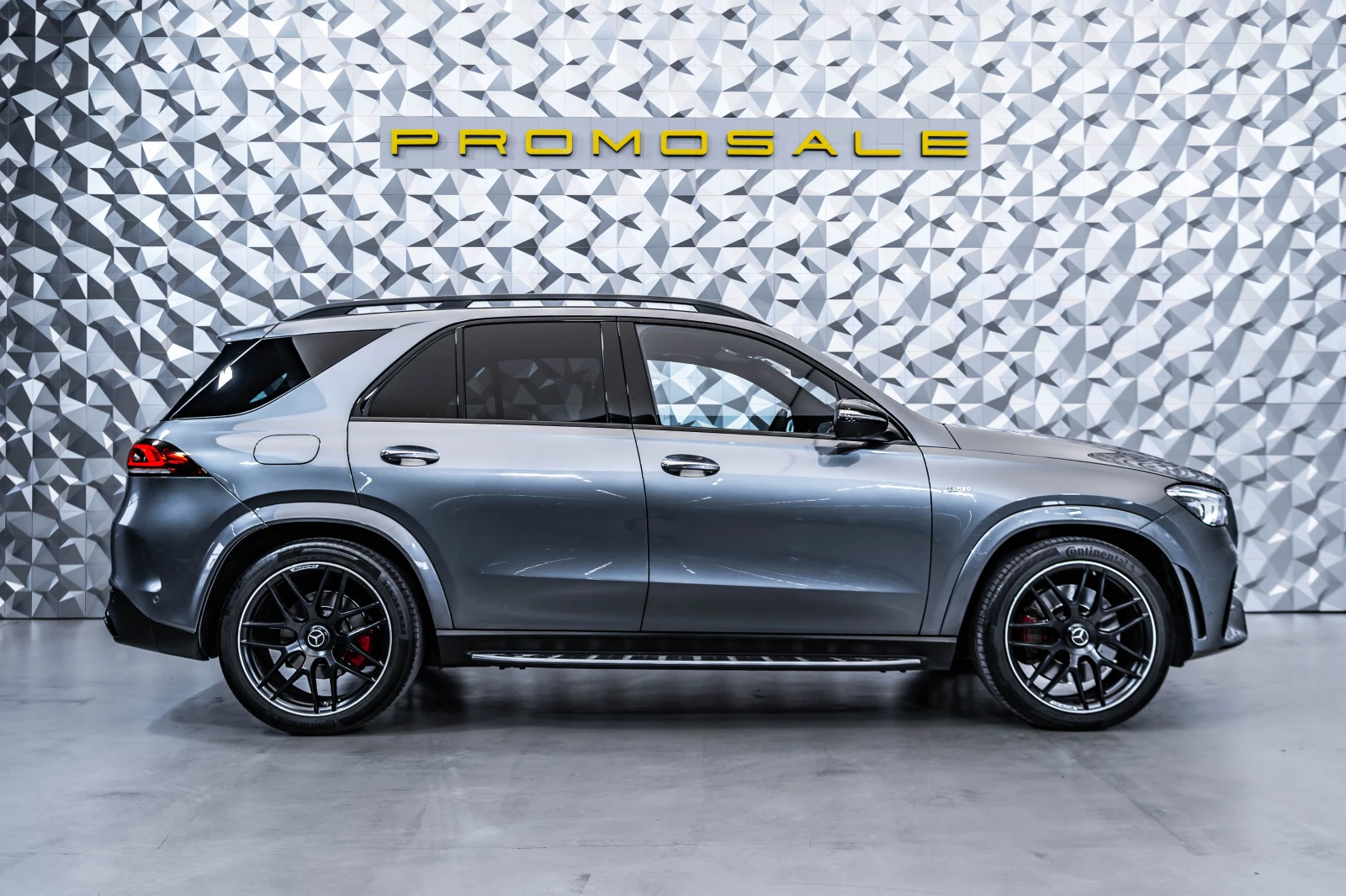 Mercedes-Benz GLE 53 4MATIC AMG 4M+ * Burmester* Carbon* NightPack* Pano* LED* - изображение 6