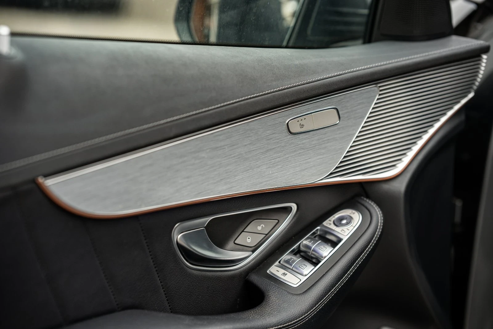 Mercedes-Benz EQC  4 MATIC | Mobile.bg   13