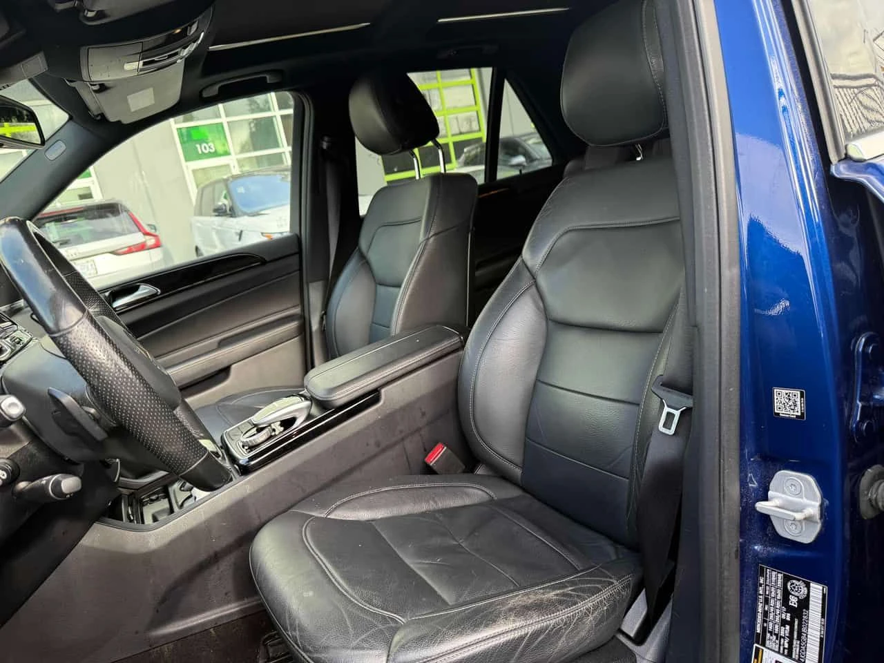 Mercedes-Benz GLE 400 ПАНОРАМА| 360 KAMEРИ| ПОДГРЕВИ| , снимка 10 - Автомобили и джипове - 54066389