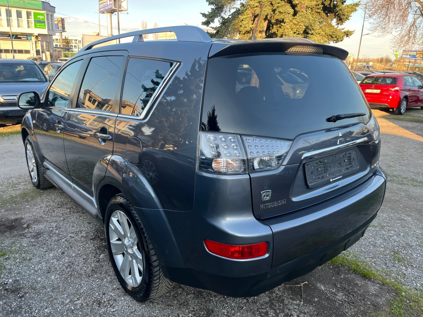 Mitsubishi Outlander 4х4 ИТАЛИЯ, снимка 4 - Автомобили и джипове - 54132234